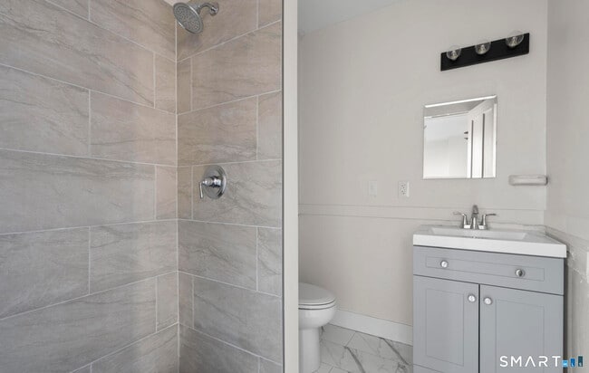 Photo - 32 Lamberton St Unit 2