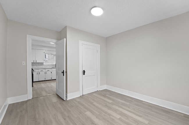 Photo - 108 Robble Ave Apartamento Unidad 1