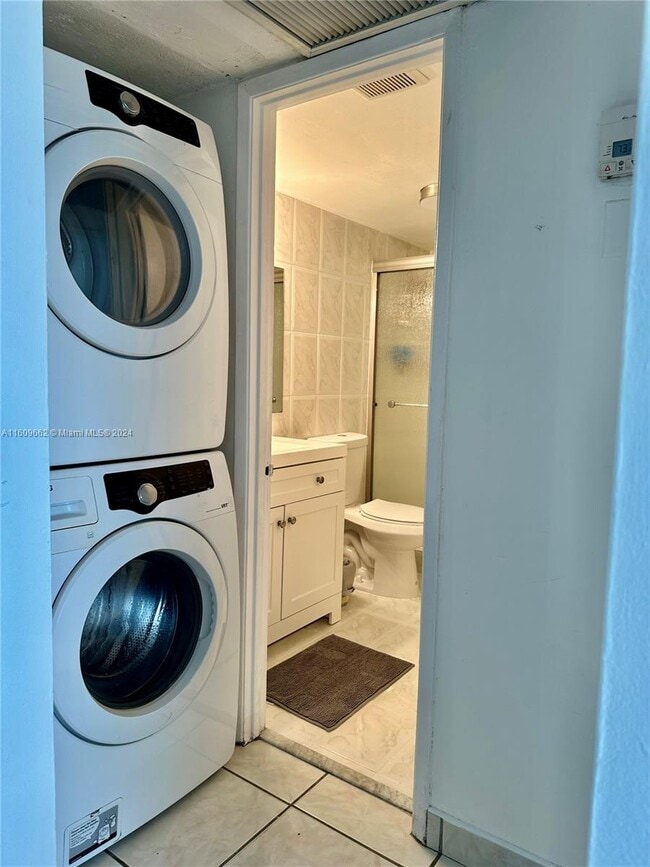 Photo - 5005 Collins Ave Unit 605
