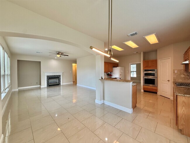 12426 Shadowpoint Dr