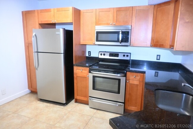8721 Wiles Rd Unit 305