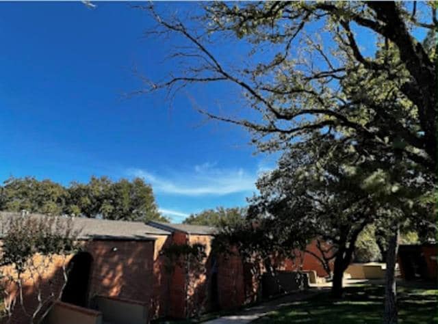 Photo - 576 E Avenue J Unit B