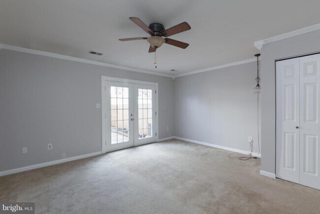 3 Kingsbridge Ct