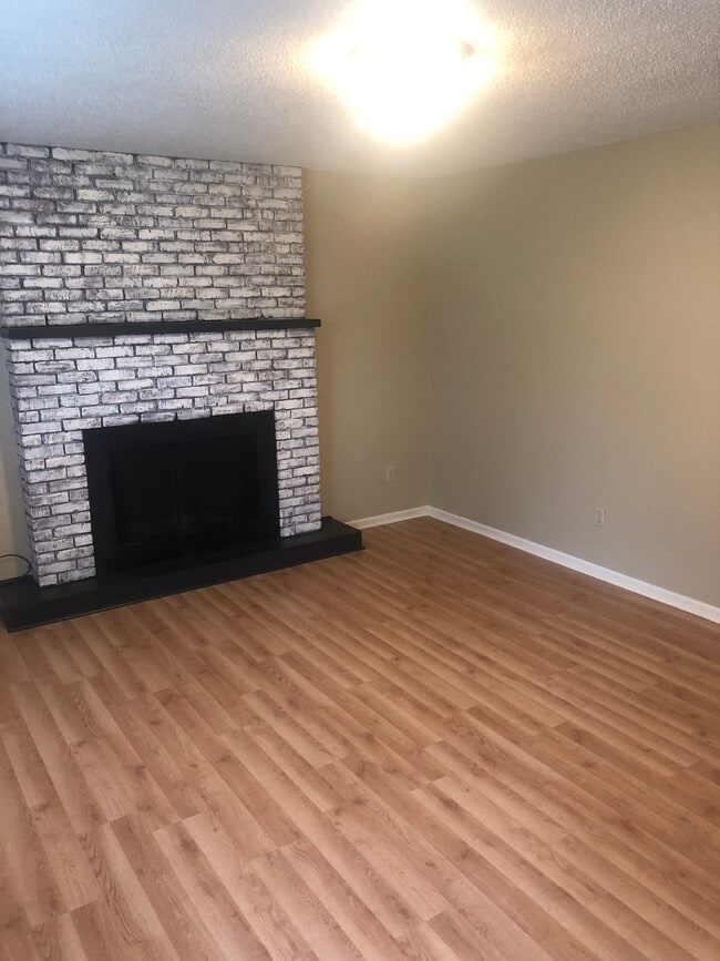 Photo - 642 Arbor St