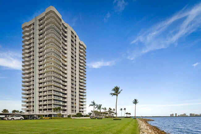 Building Photo - 155 Lakeshore Dr Unit 2149 Rental