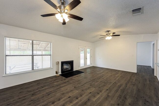 Photo - 7519 Branding Trail