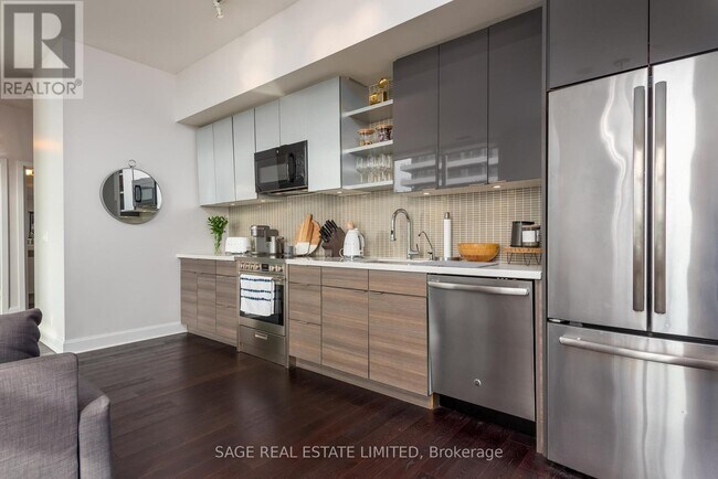 Photo - 33 Shore Breeze Dr Unité 3801