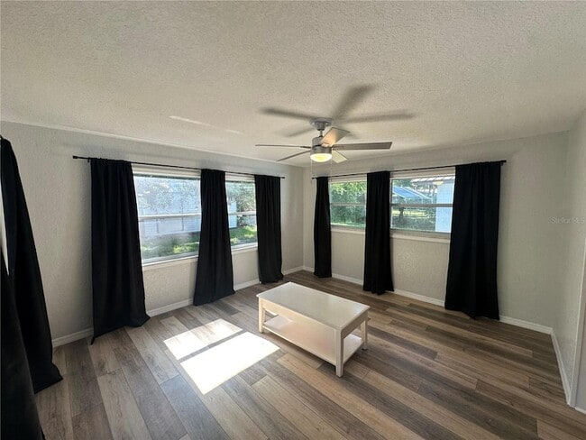 Photo - 612 Stanley Ave