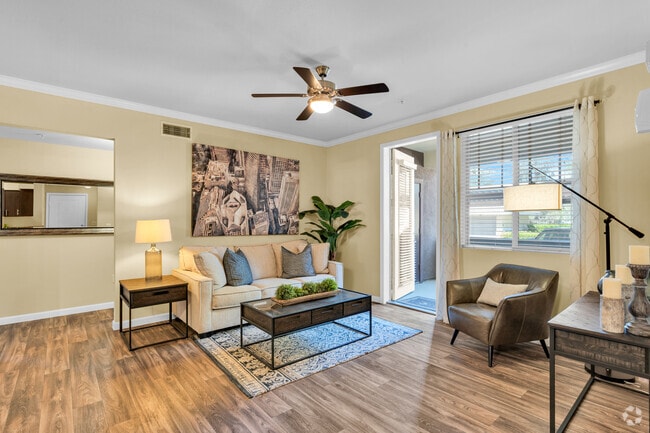 2BR, 2BA - 1056SF - Living Room