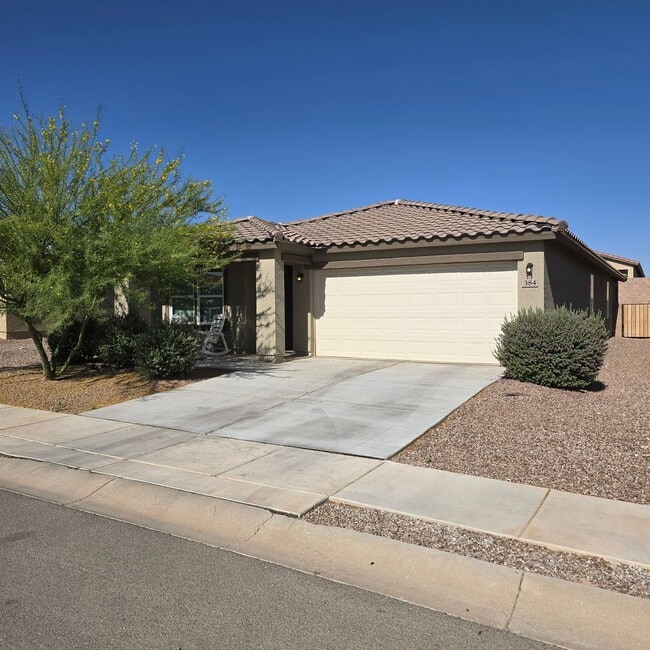 Building Photo - Center of town with easy access to everything in Benson!