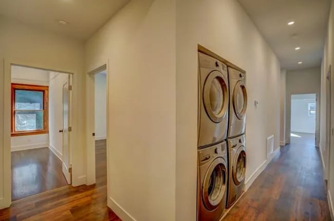 Photo - 2113 Oak St Unit Bedroom #1