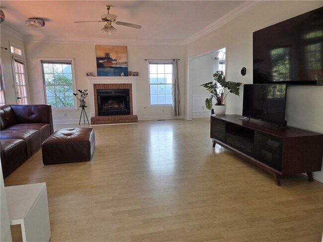 Photo - 1209 Wildcliff Cir