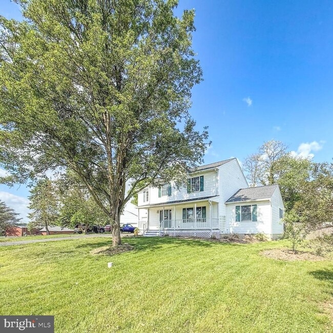 Building Photo - 3910 Red Leaf Ct