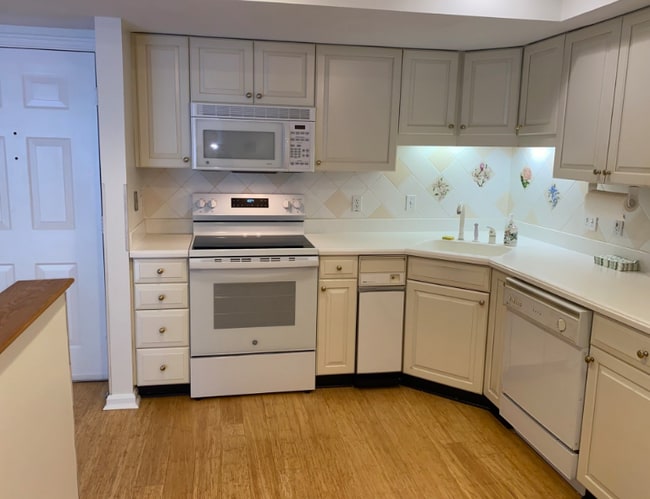 Building Photo - 663 Lowell St Unit 19 Rental