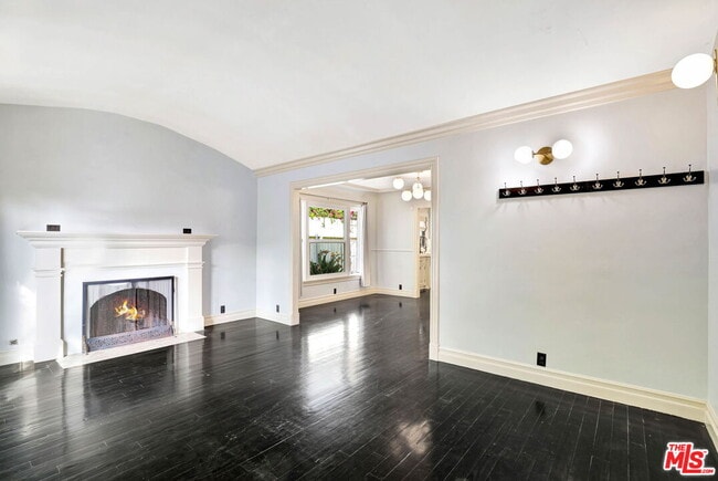 Photo - 744 N Sierra Bonita Ave