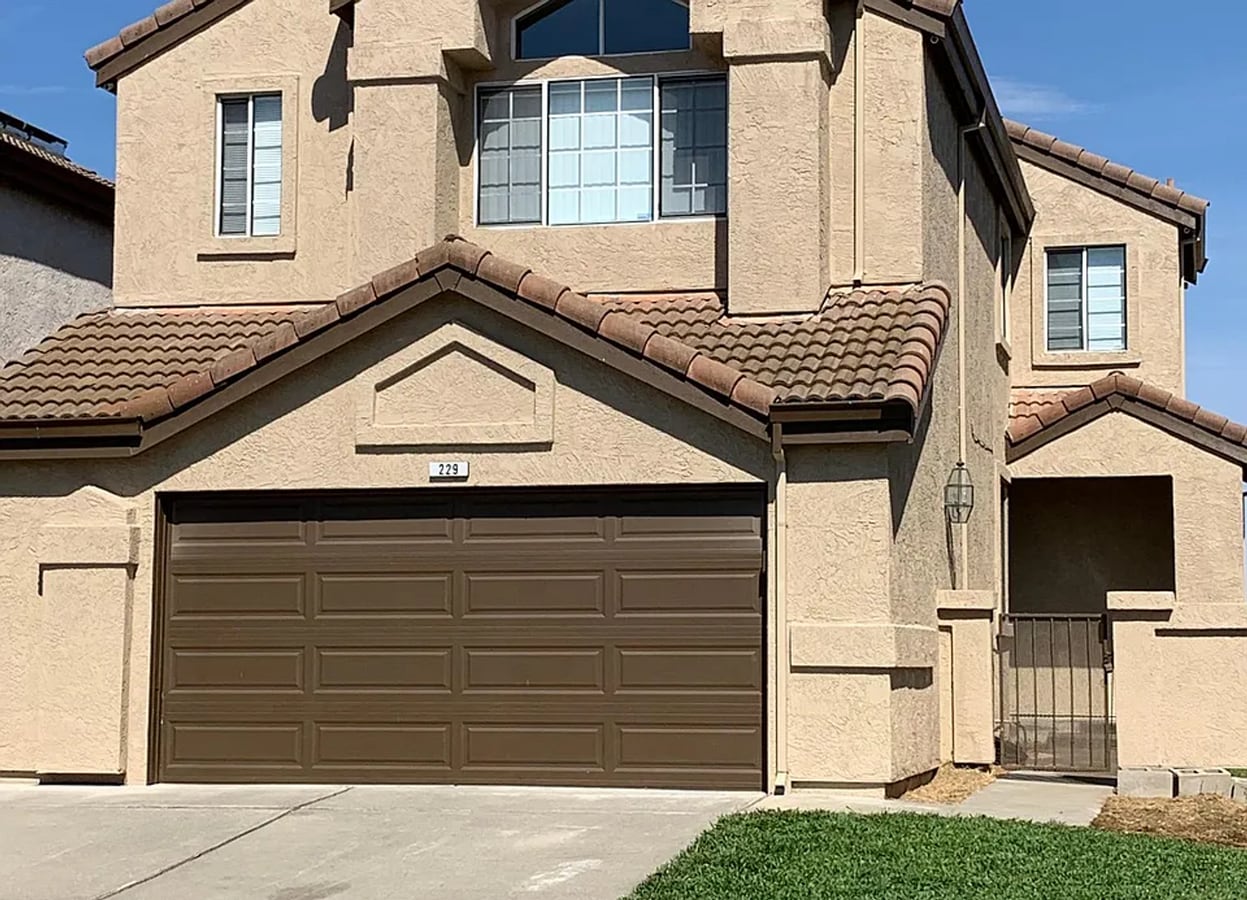 Close to Travis AFB - South gate, with 2 Primary bedrooms - Close to Travis AFB - South gate, with 2 Primary bedrooms
