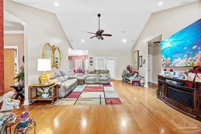 4283 Lancaster Gate Dr