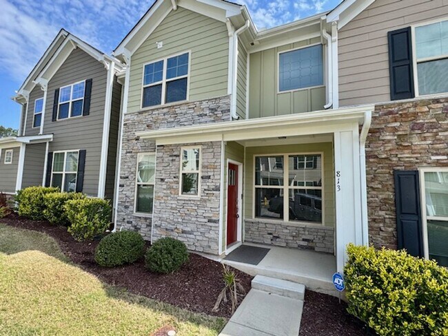 Building Photo - The Orchards at Traditions Rental