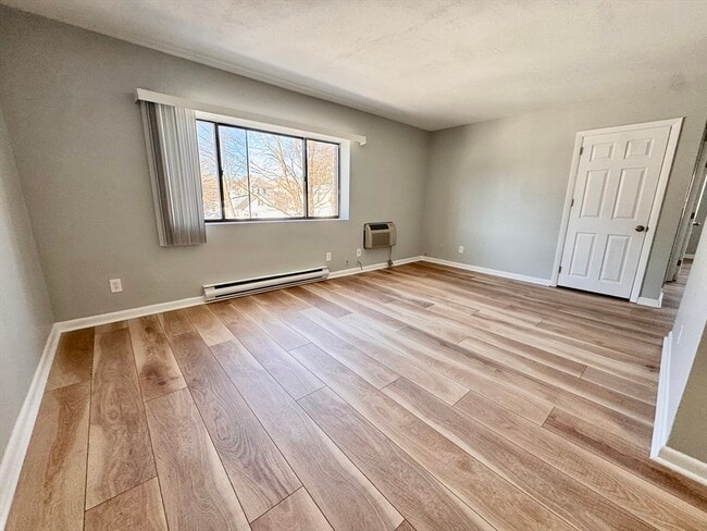 Photo - 837 River St Unit 12