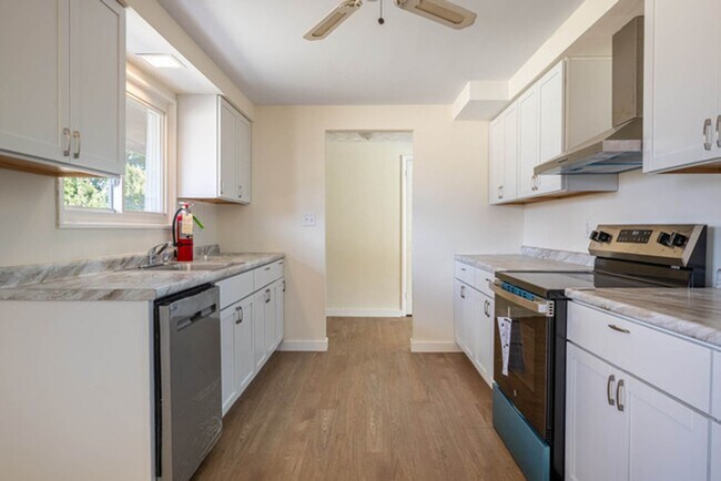 Photo - 5144 Denise Dr