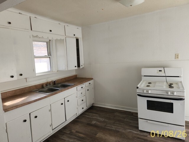 Photo - 105 N Wynne St