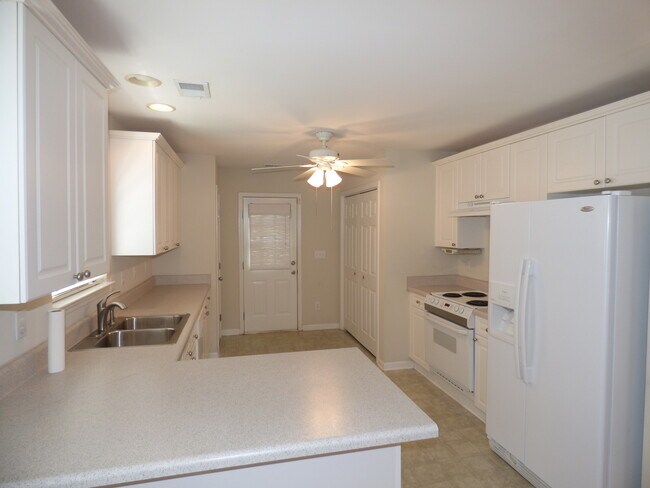 Photo - 380 Forest Lakes Dr