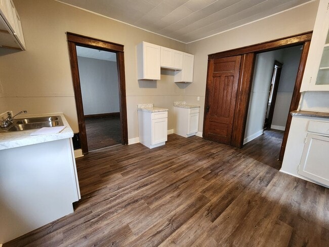 Photo - 94 Sobieski St Unidad 94 Sobieski St. Rear