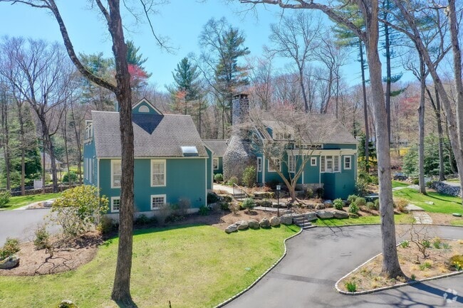 Building Photo - 13 Huckleberry Hill Rd Rental