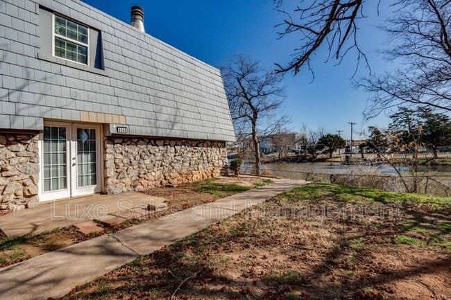 Photo - 6048 NW Expressway