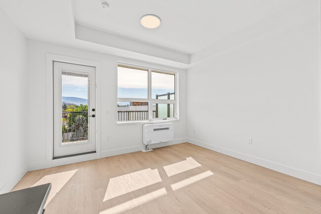 1110 Lawson Av