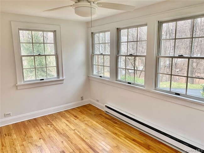 Photo - 336 Armonk Rd