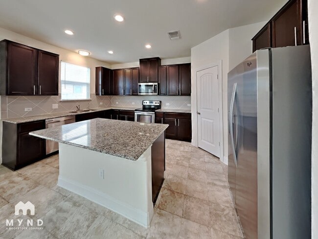 Photo - 13725 James Buchanan St