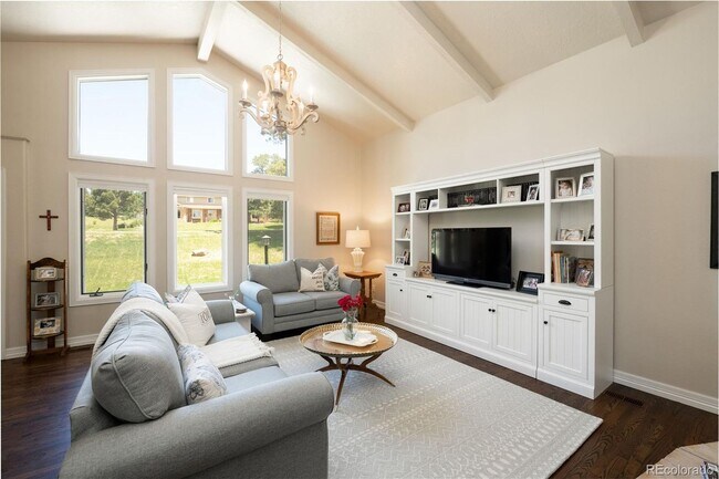 Photo - 255 Woodmoor Dr