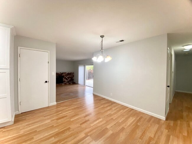 Photo - Upgraded 3-Bedroom 2-Bathroom Home for Rent - Union City!