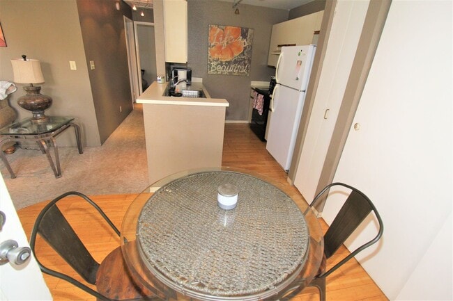 Photo - KIHEI VILLAGE UPPER LEVEL 2 BED / 1.5 BATH UNFURNISHED CONDO W/2 PARKING SPACES Unit 24-202