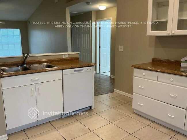 Photo - 904 NE 5th Pl