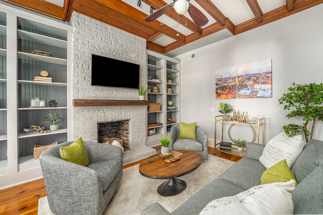 Building Photo - 230 Habersham St Rental
