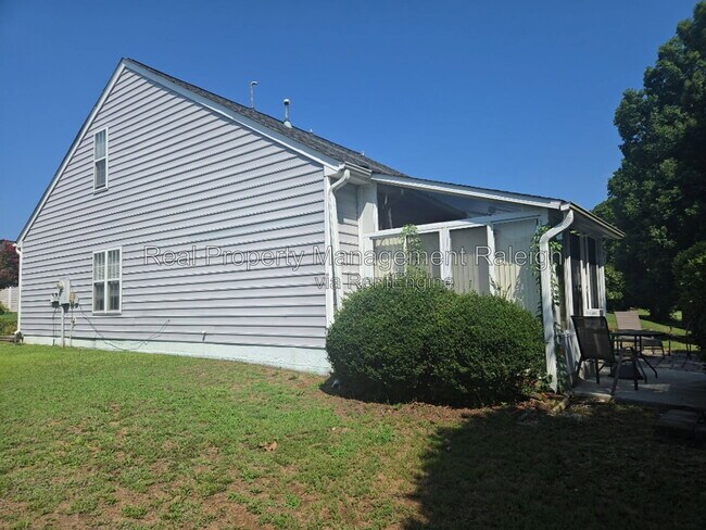 2152 Castle Pines Dr
