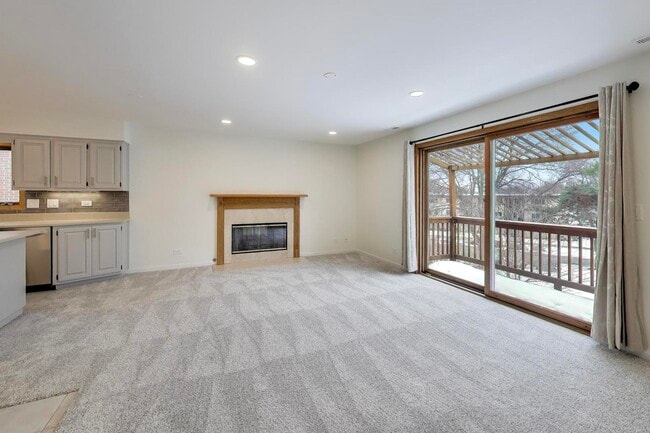 Photo - 1209 E Davis St Unidad 3