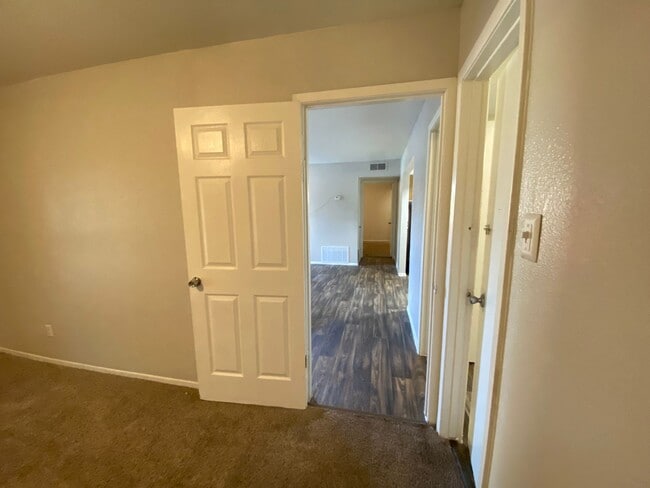 Photo - 1004 Allena Dr Unidad 3