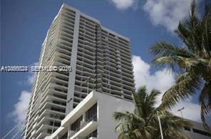 Photo - 555 NE 15th St Unidad 30G