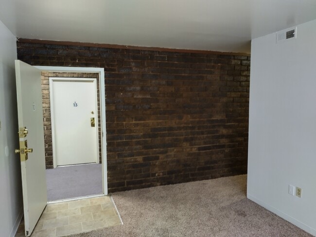 UNIT INTERIOR