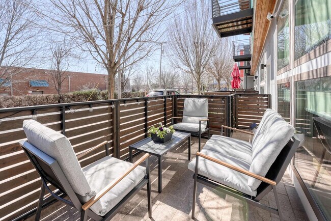 330 W 5th St Unit SI ID1241344P