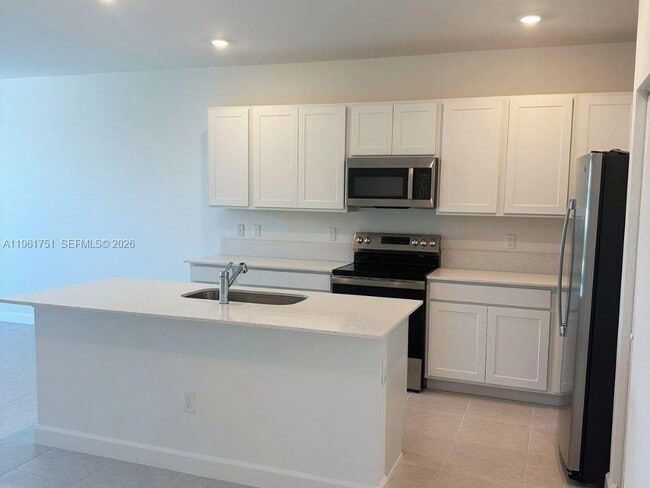 Photo - 363 SE Crossoak Ln