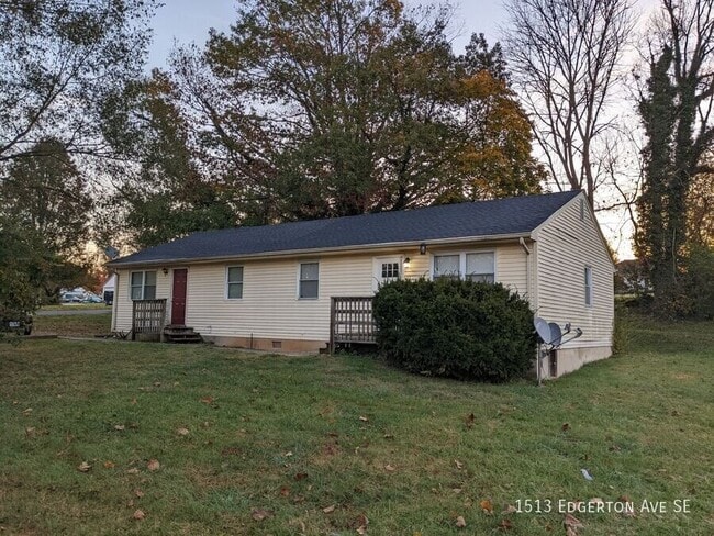 Photo - 1513 Edgerton Ave SE
