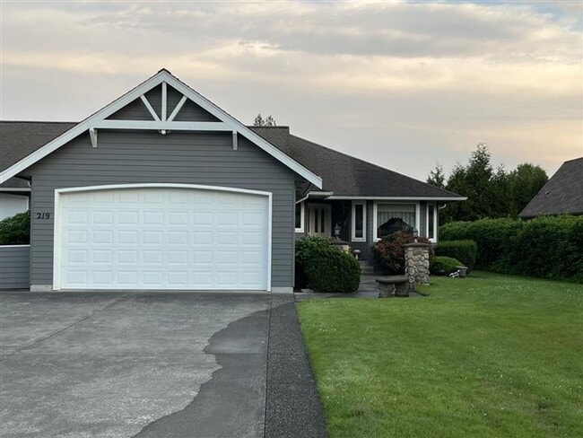 219 W Maberry Dr Unit 219 Maberry Dr Unit B