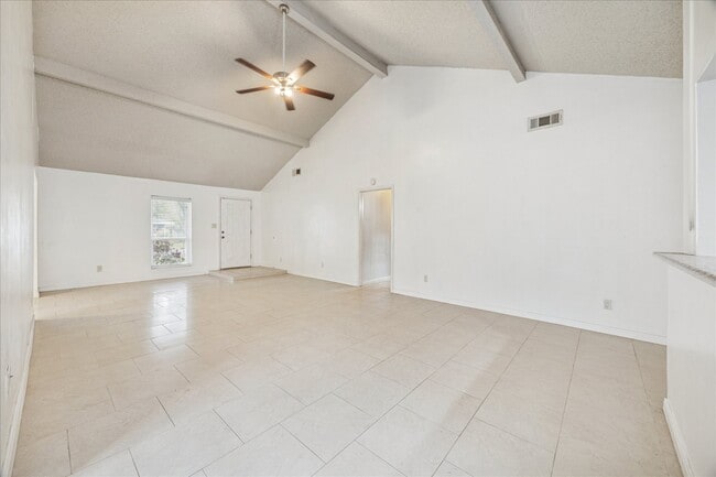 Photo - 1907 Sedgie Dr