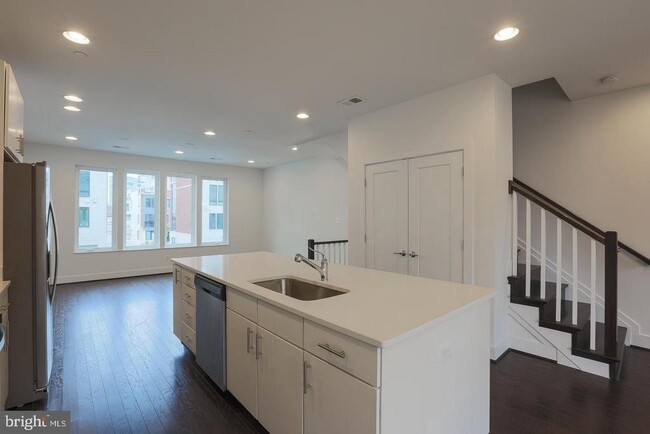 Photo - 1235 Cooksie St
