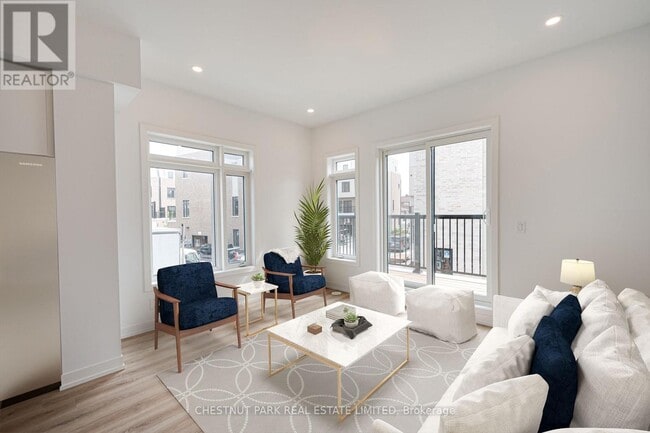 Photo - 15 Case Ootes Dr