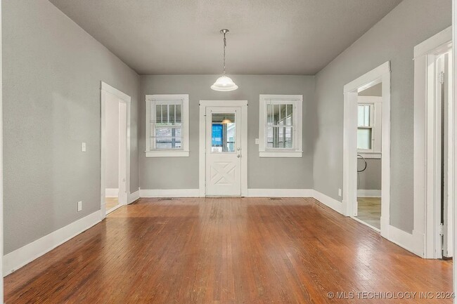 Photo - 1206 S Rockford Ave Unit 1206